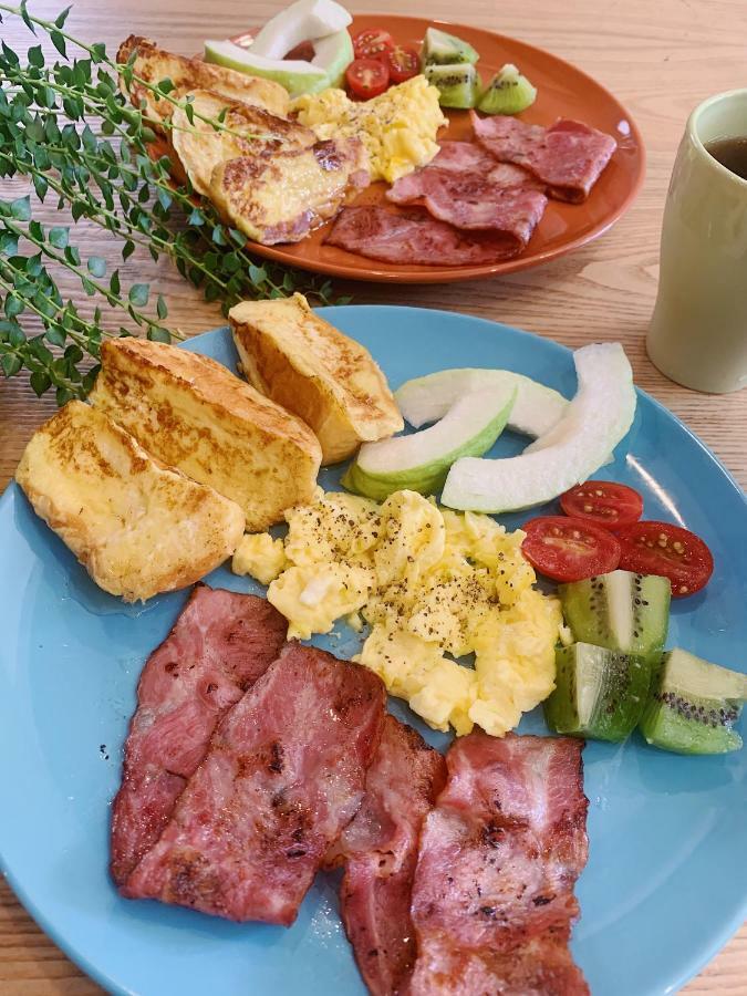 לינה וארוחת בוקר שייאו ליוקיו 琉球茶室 現代館 מראה חיצוני תמונה